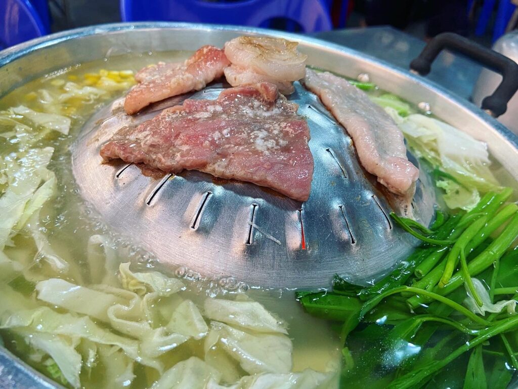 タイ料理 ムーガタ鍋 タイ風焼肉しゃぶしゃぶの基本概要と食べ方解説 トムヤム小僧ブログ